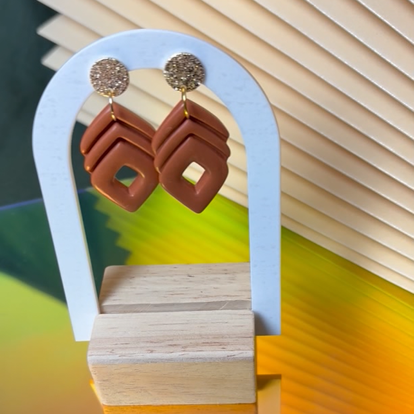 Boho Ember - modische handgefertigte Ohrringe - vergoldeter Edelstahl Ohrstecker